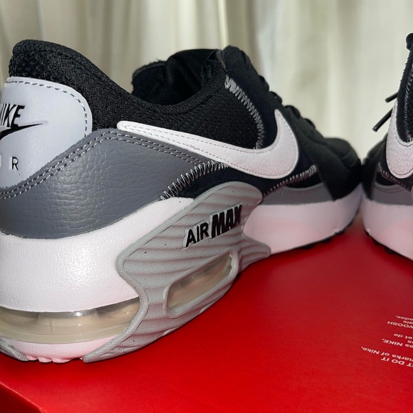 Nike Air Max Excee Men's Size 10/Women’s Size 11.5 Brand New With Partial Box - Picture 7 of 13